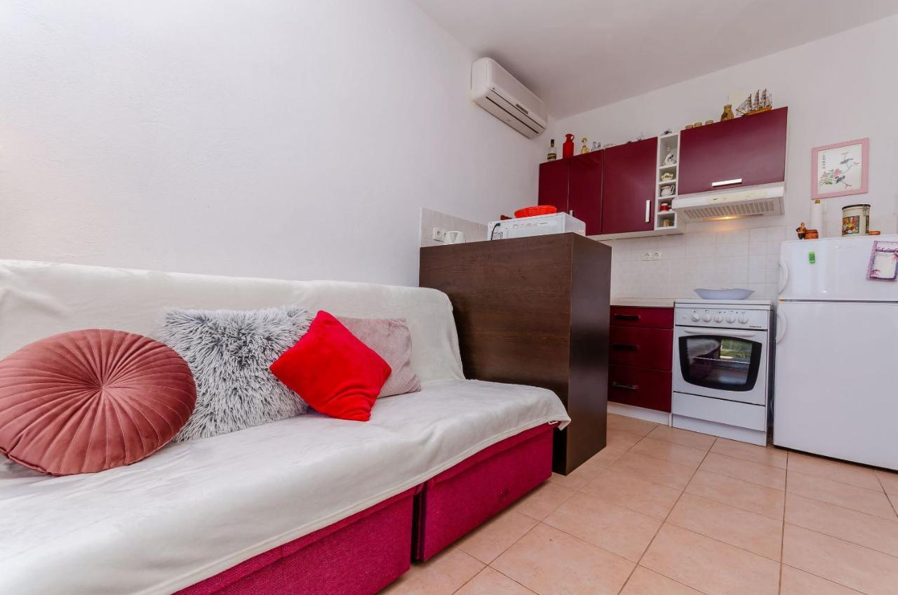 Apartments Stara Maslina Slatine Kültér fotó