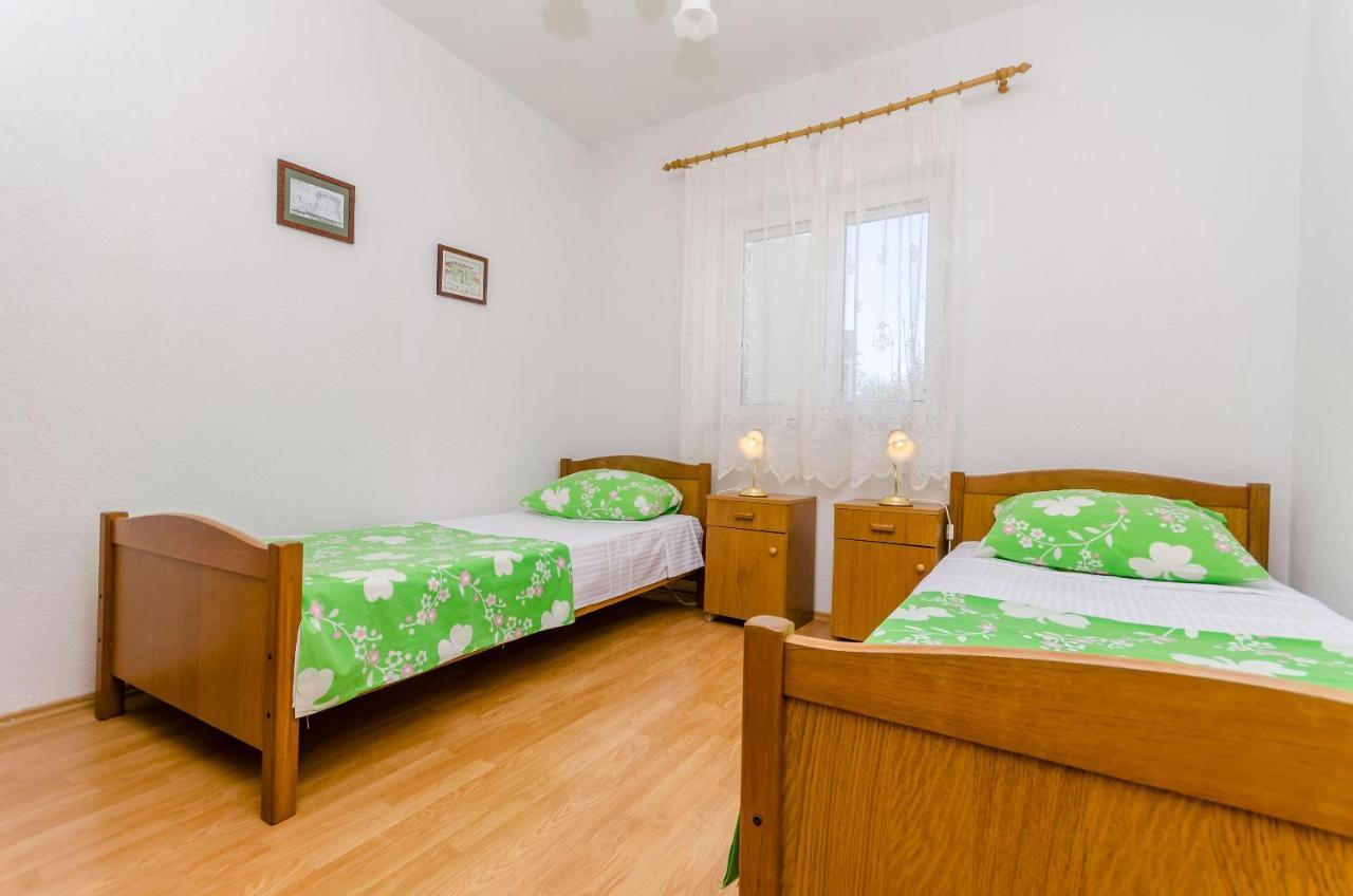 Apartments Stara Maslina Slatine Kültér fotó