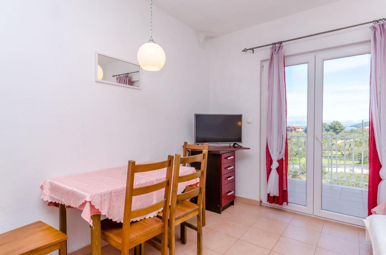Apartments Stara Maslina Slatine Kültér fotó