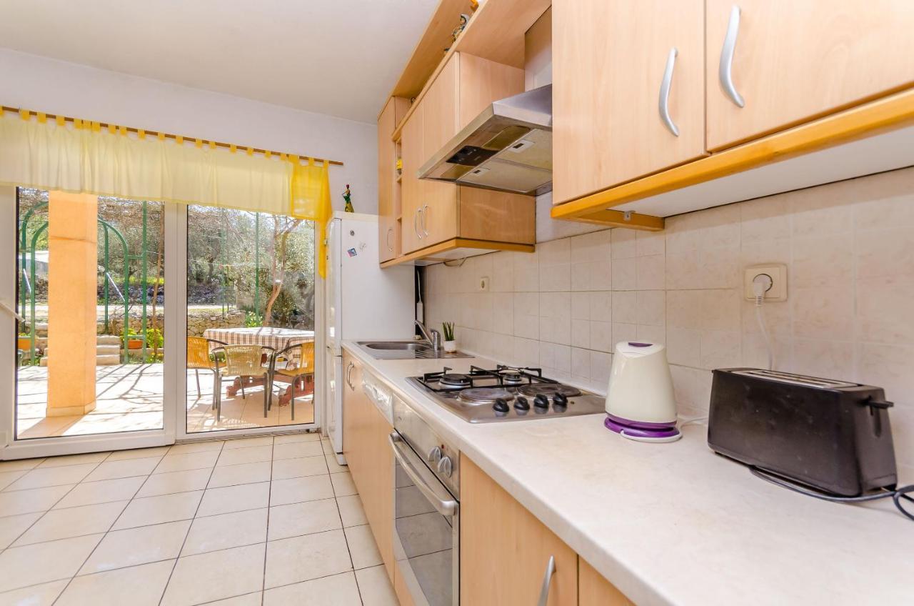 Apartments Stara Maslina Slatine Kültér fotó