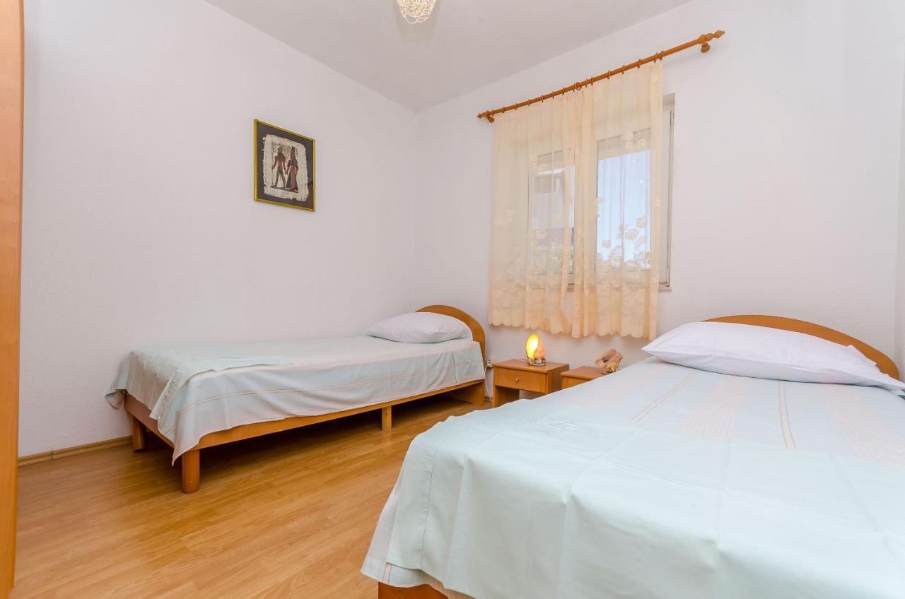 Apartments Stara Maslina Slatine Kültér fotó